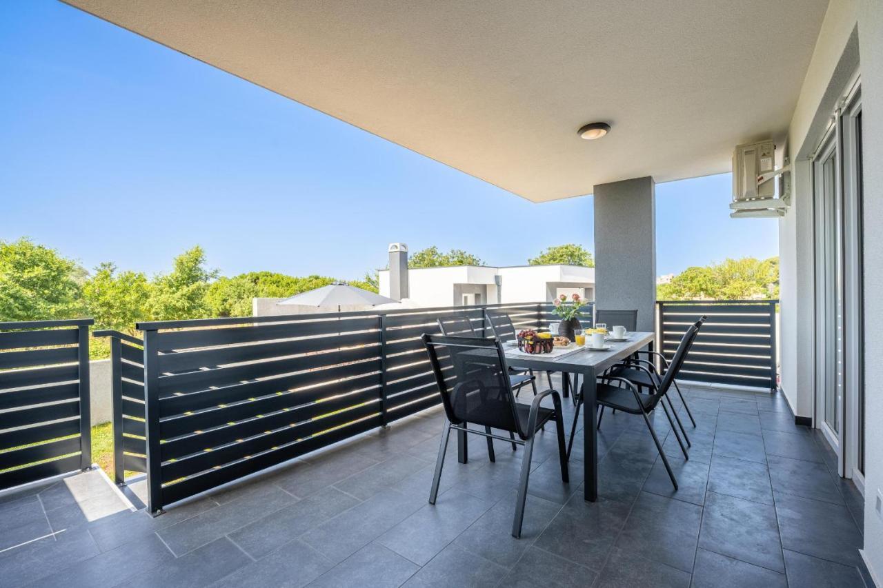 Domus Alba Apartments Pula Extérieur photo