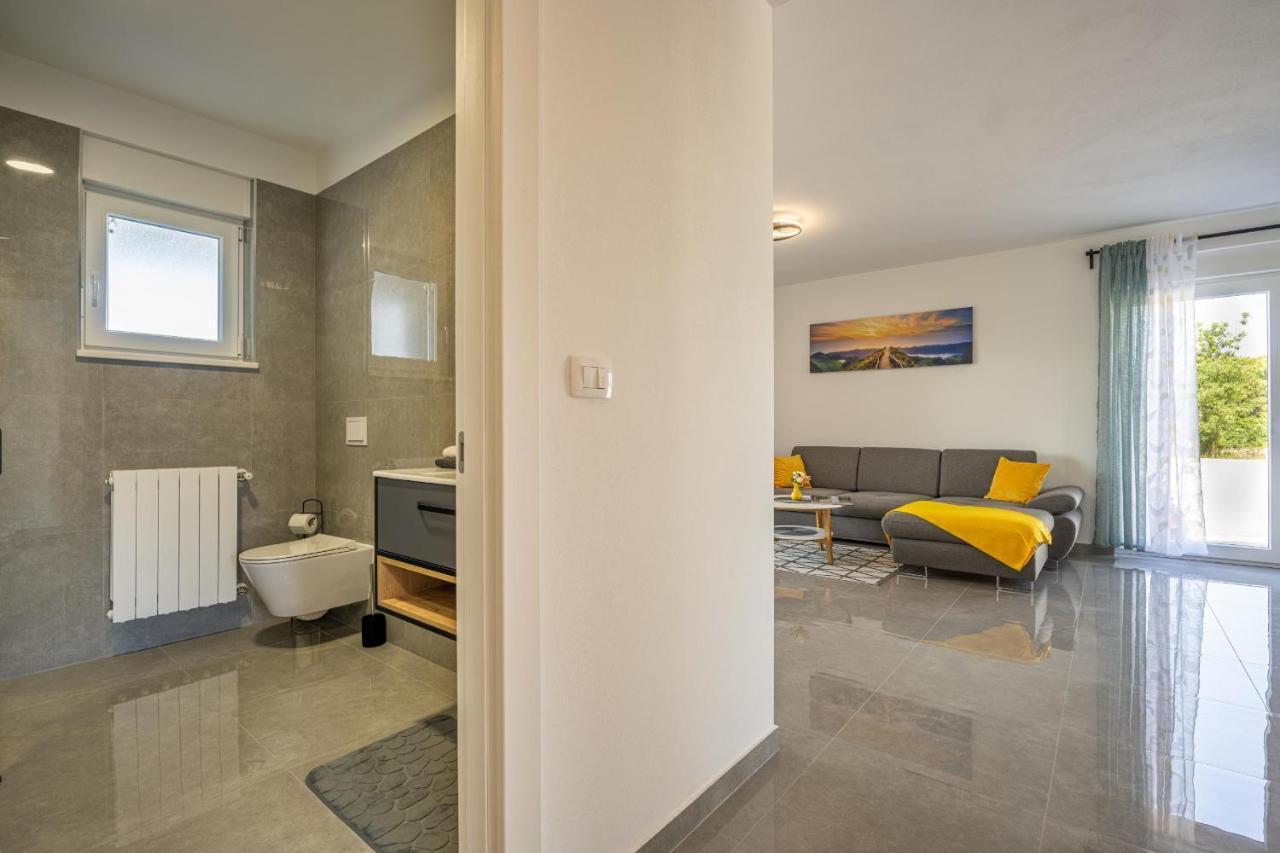 Domus Alba Apartments Pula Extérieur photo